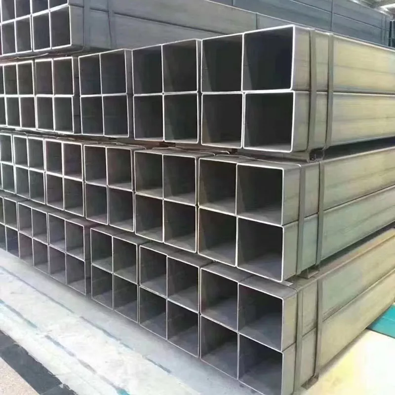 Musta suorakaiteen muotoinen putki