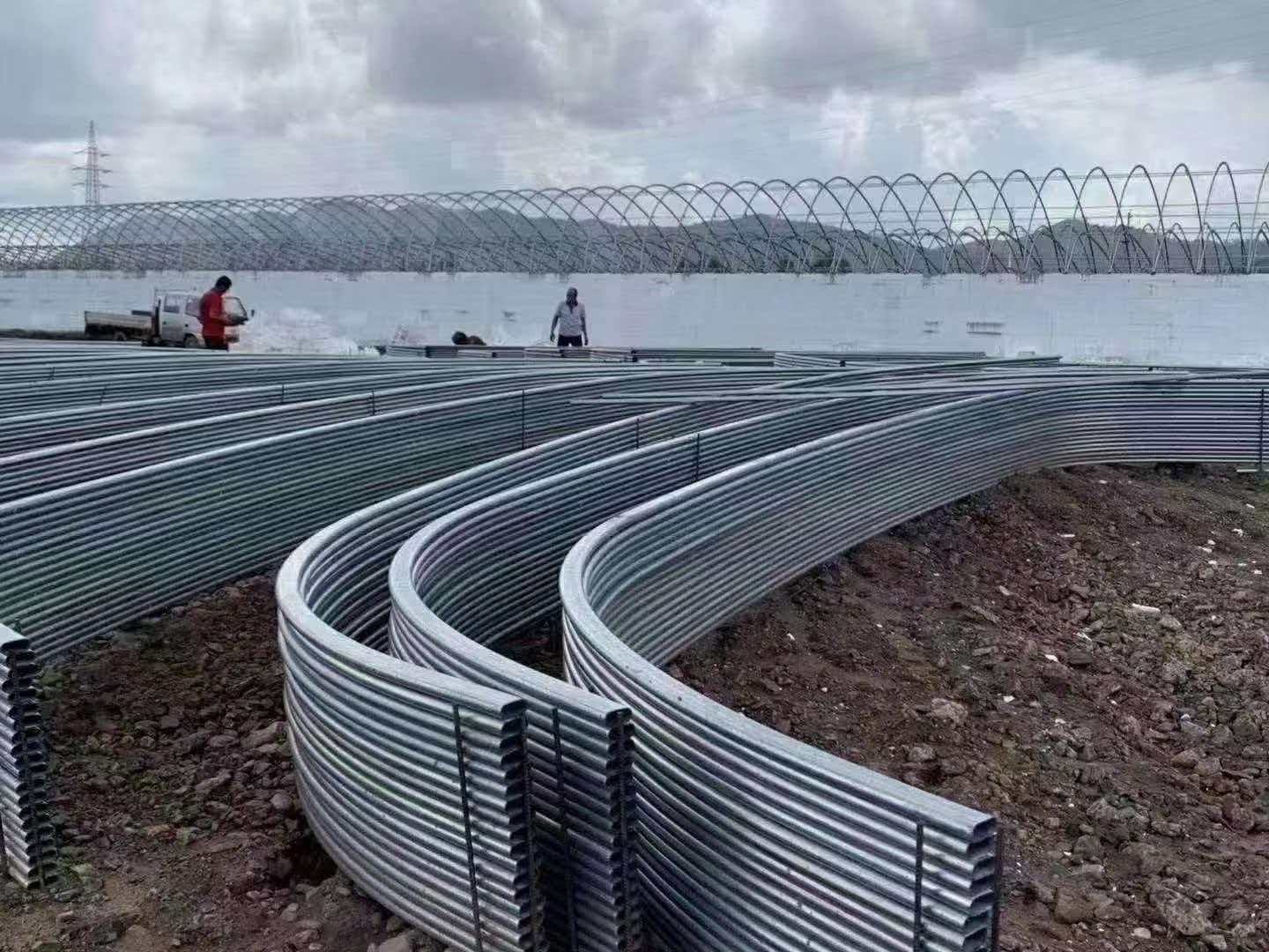 Ohutseinämäinen galvanoitu elliptinen putki